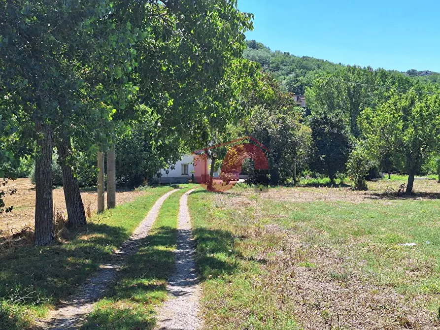 Immagine 11 di Casa semindipendente in vendita  in Epitaffio a Benevento