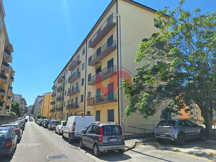 Immagine 4 di Appartamento in vendita  in via Salvator Rosa a Benevento