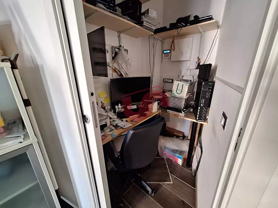 Immagine 23 di Locale commerciale in affitto  in Via Torretta a Benevento