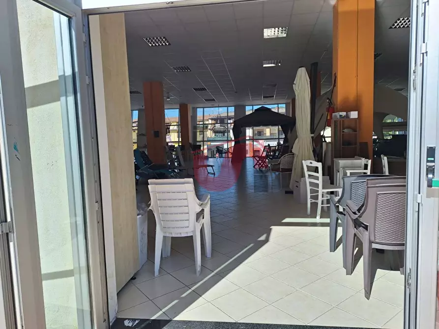 Immagine 7 di Negozio in affitto  in Via Tre Santi a Arpaise