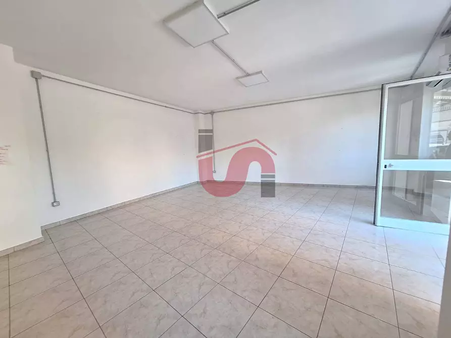 Immagine 3 di Locale commerciale in affitto  in via colonnette a Benevento