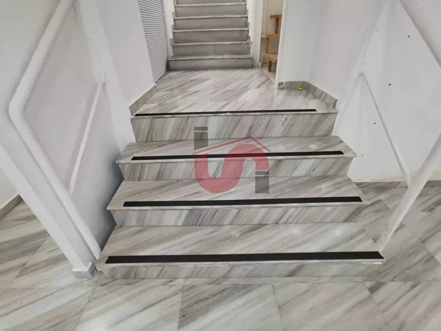 Immagine 16 di Negozio in vendita  in Corso Garibaldi 180 a Benevento