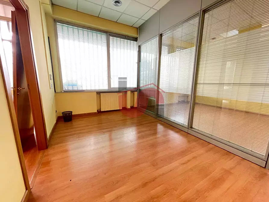 Immagine 7 di Locale commerciale   in Via Roberto Ruffilli a Benevento