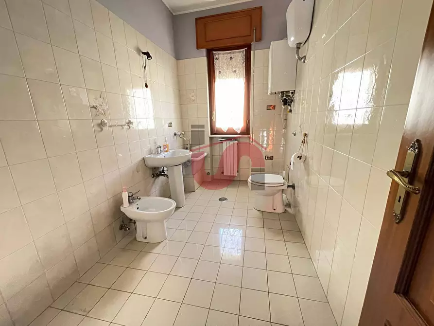 Immagine 41 di Appartamento in vendita  in Via Bachelet 24 a Benevento