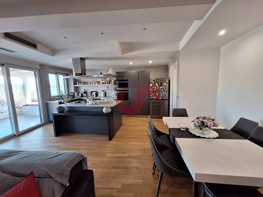 Immagine 13 di Appartamento in vendita  in Contrada Santa Clementina a Benevento