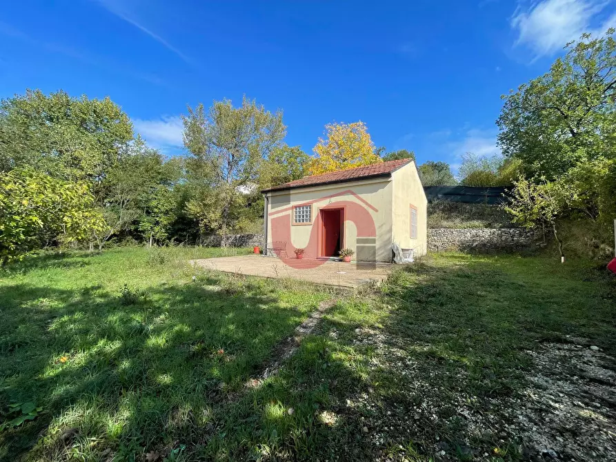 Immagine 2 di Casa indipendente in vendita  in C.da Bosco Perrotta San Nicola Manfredi a Benevento