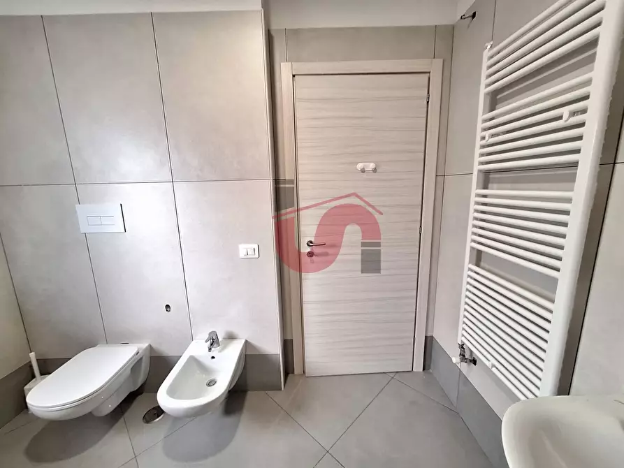 Immagine 19 di Appartamento in vendita  in Via Leonardo Bianchi a Benevento