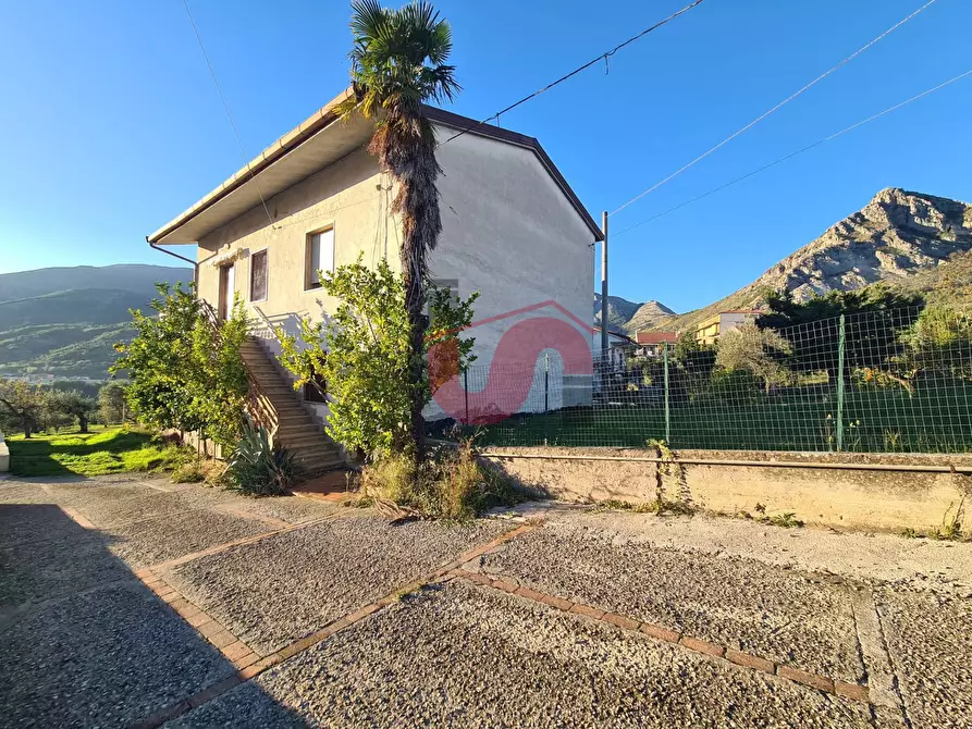 Immagine 1 di Casa semindipendente in vendita  in Via Provinciale Vitulanese a Apollosa