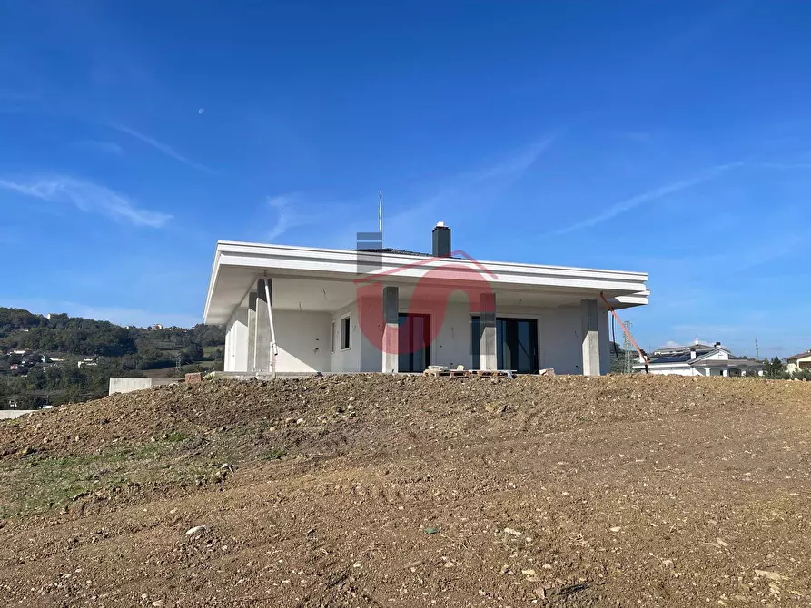 Immagine 37 di Villa in affitto  in C.da San Vitale a Benevento