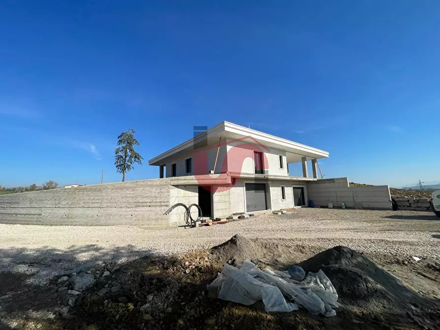 Immagine 39 di Villa in affitto  in C.da San Vitale a Benevento