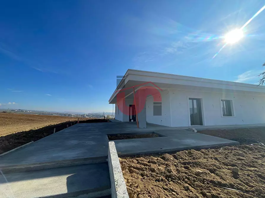 Immagine 1 di Villa in affitto  in C.da San Vitale a Benevento