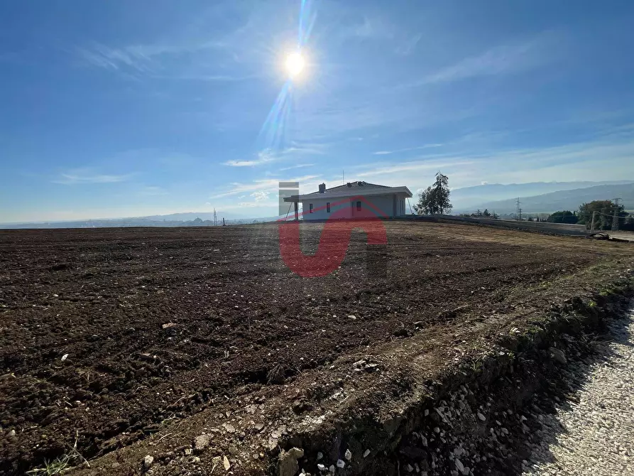 Immagine 43 di Villa in affitto  in C.da San Vitale a Benevento