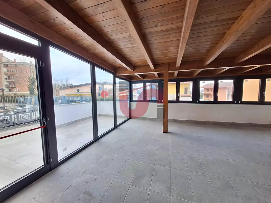 Immagine 6 di Locale commerciale in affitto  in Via Tiengo a Benevento