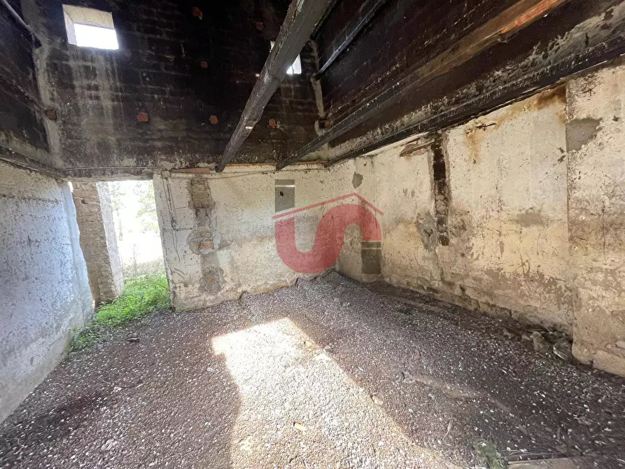 Immagine 21 di Rustico / casale in vendita  in C.da Piano Morra snc a Benevento