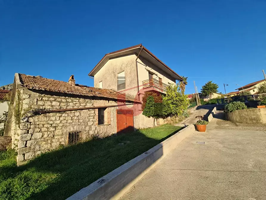 Immagine 19 di Casa semindipendente in vendita  in Via Provinciale Vitulanese a Apollosa