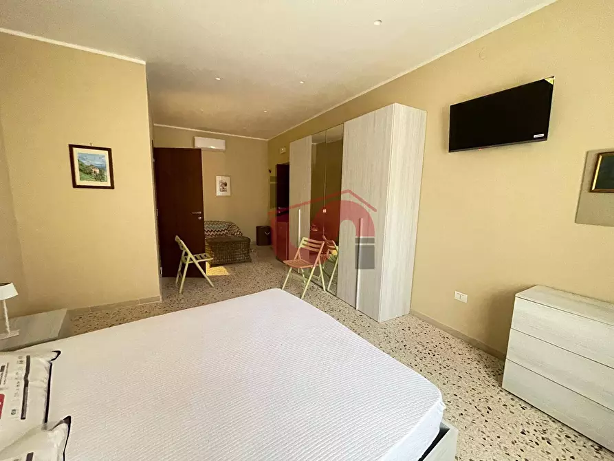 Immagine 7 di Palazzo in affitto  in via Sessualdo a Benevento