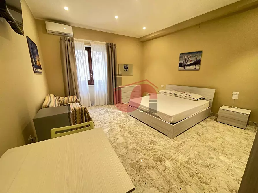 Immagine 12 di Palazzo in affitto  in via Sessualdo a Benevento