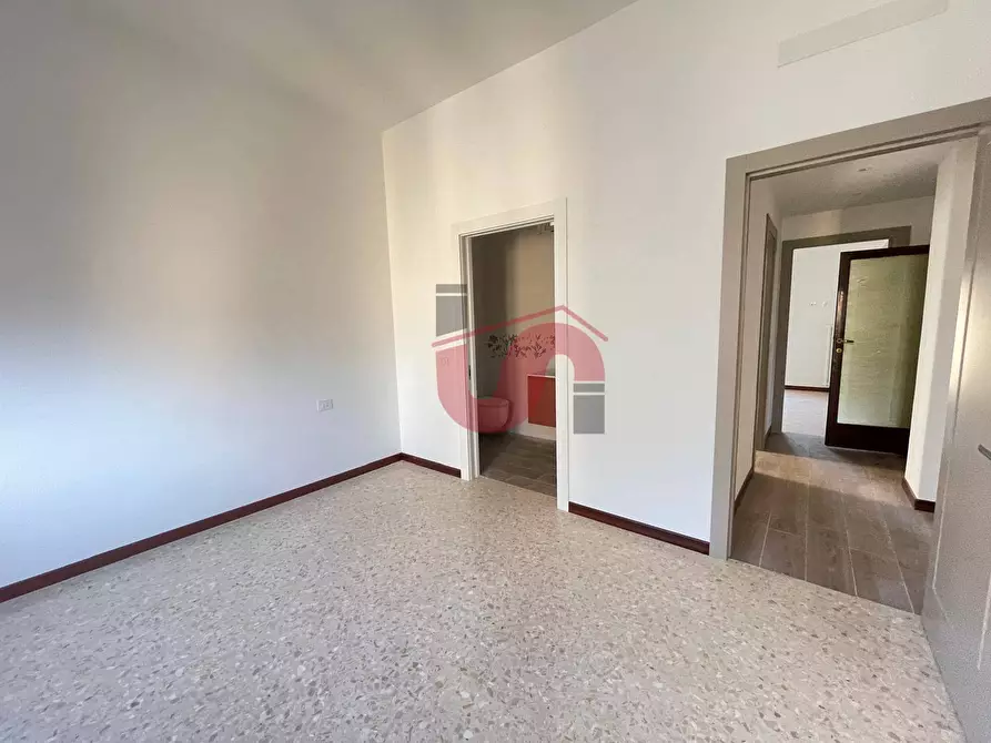 Immagine 25 di Appartamento in affitto  in Via Emanuele Caggiano a Benevento