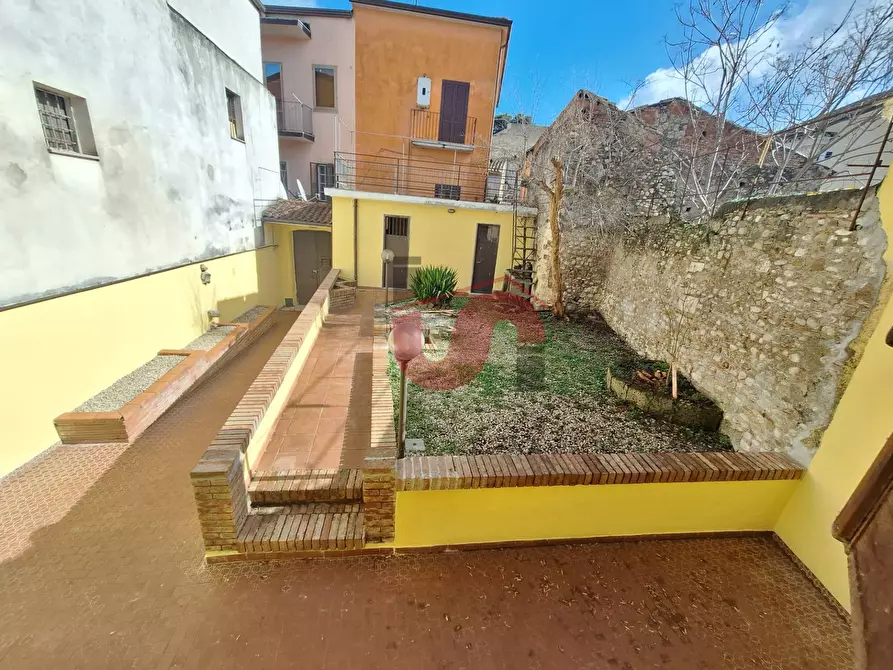 Immagine 6 di Casa semindipendente in vendita  in Via Arechi a Benevento