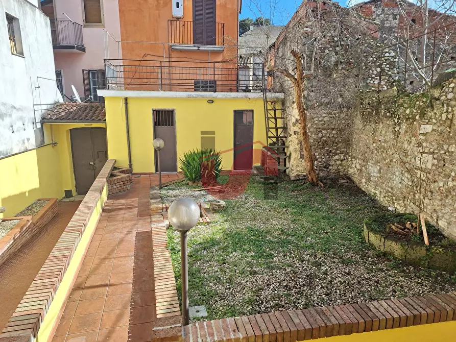 Immagine 13 di Casa semindipendente in vendita  in Via Arechi a Benevento