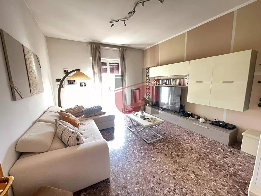 Immagine 8 di Appartamento in vendita  in Via Cassella a Benevento