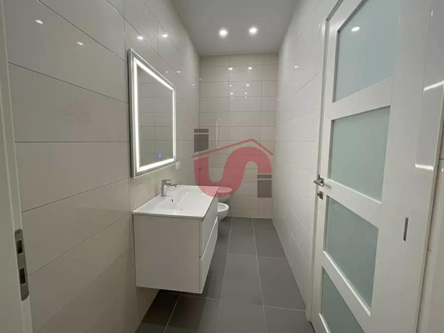 Immagine 9 di Appartamento in vendita  in Via Pasquali a Benevento