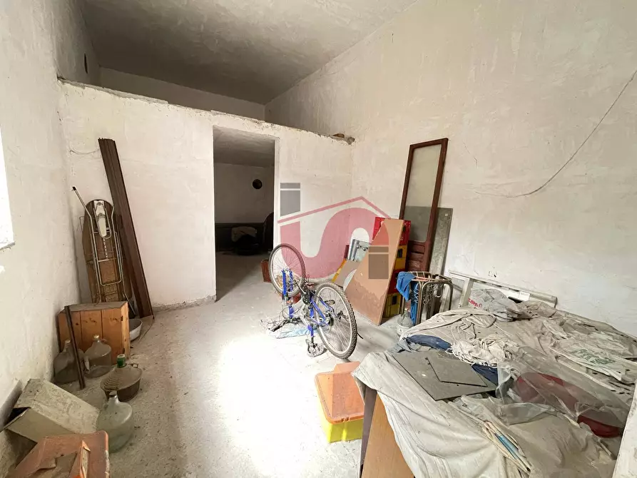 Immagine 7 di Magazzino in vendita  in Via Paga a Benevento