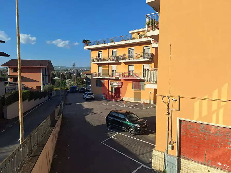 Immagine 11 di Locale commerciale in affitto  in Via Tiengo a Benevento