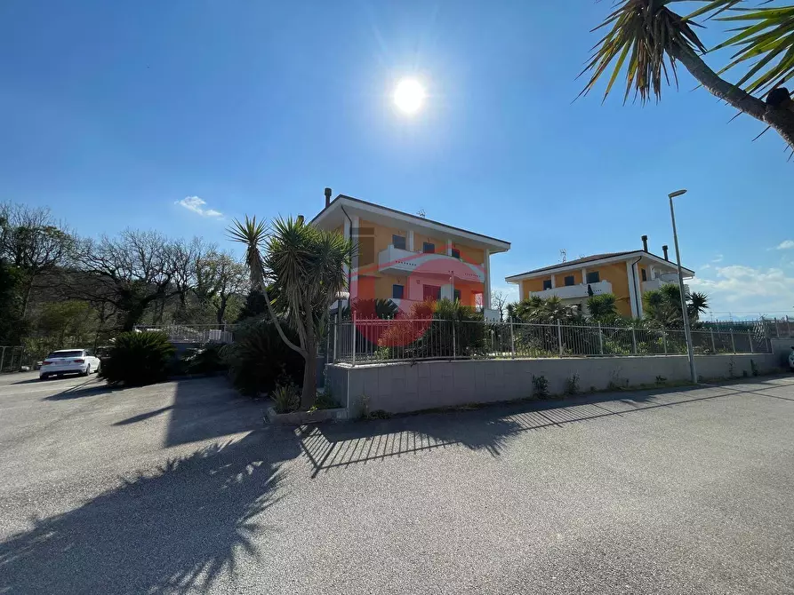 Immagine 2 di Villa in vendita  in Contrada Madonna della Salute a Benevento