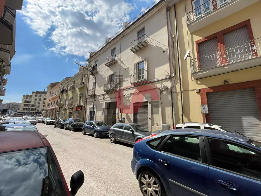 Immagine 18 di Magazzino in vendita  in Via Paga a Benevento