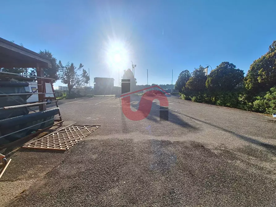 Immagine 15 di Locale commerciale in vendita  in Contrada San Chirico a Benevento