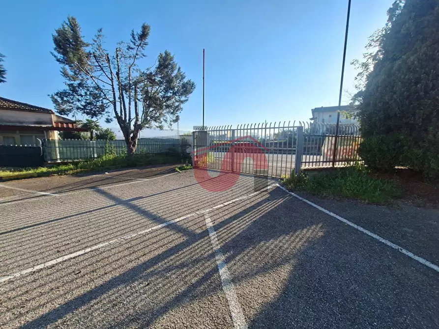 Immagine 7 di Locale commerciale in vendita  in Contrada San Chirico a Benevento