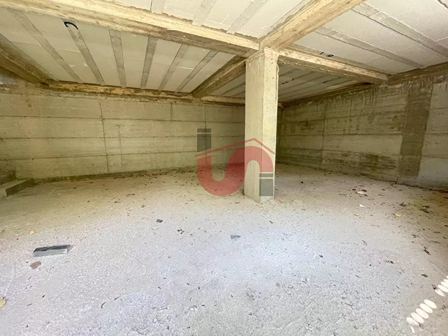 Immagine 36 di Villa in vendita  in Via Manzoni a Arpaise