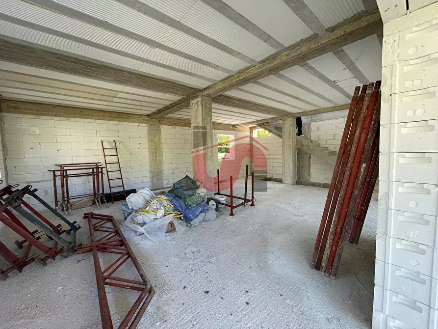 Immagine 39 di Villa in vendita  in Via Manzoni a Arpaise