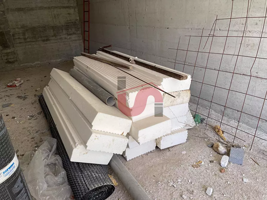 Immagine 49 di Villa in vendita  in Via Manzoni a Arpaise