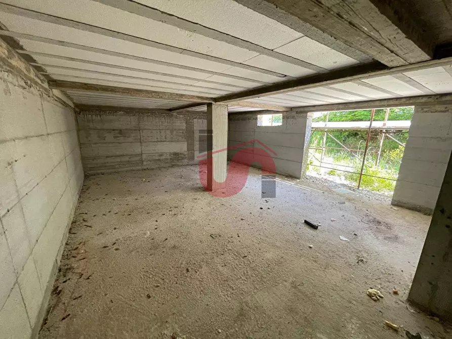 Immagine 50 di Villa in vendita  in Via Manzoni a Arpaise