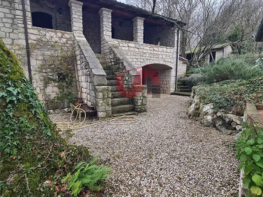Immagine 4 di Villa in vendita  in Contrada Grotte a Casalduni
