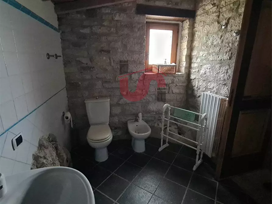 Immagine 27 di Villa in vendita  in Contrada Grotte a Casalduni