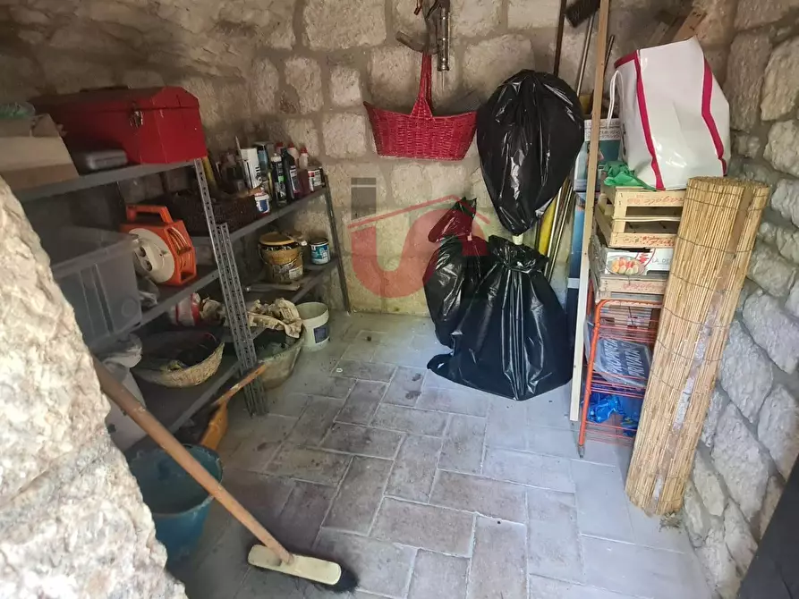 Immagine 39 di Villa in vendita  in Contrada Grotte a Casalduni
