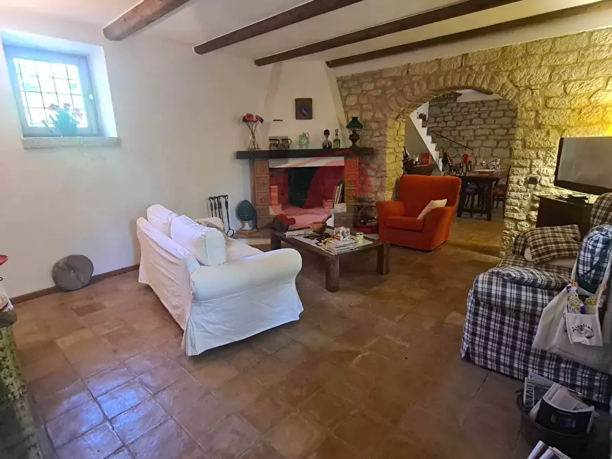 Immagine 14 di Villa in vendita  in Contrada Grotte a Casalduni