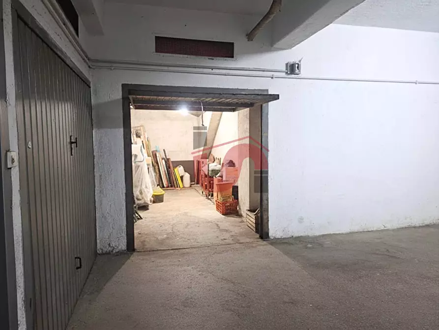 Immagine 7 di Box auto in vendita  in Via Iacopo da Benevento a Benevento