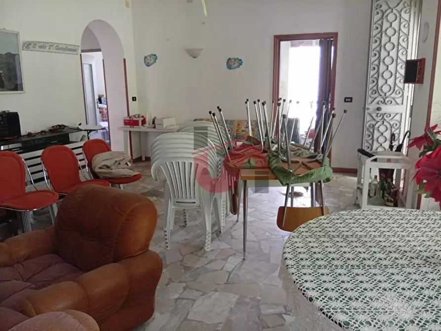 Immagine 10 di Villa in vendita  in Contrada guardie a Capriglia Irpina