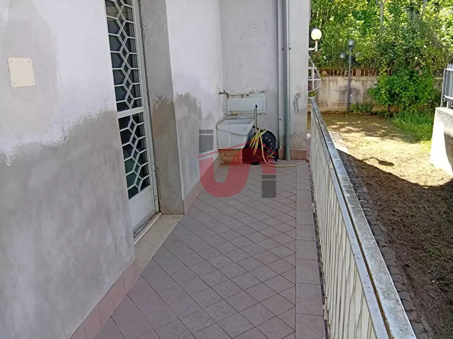 Immagine 12 di Villa in vendita  in Contrada guardie a Capriglia Irpina