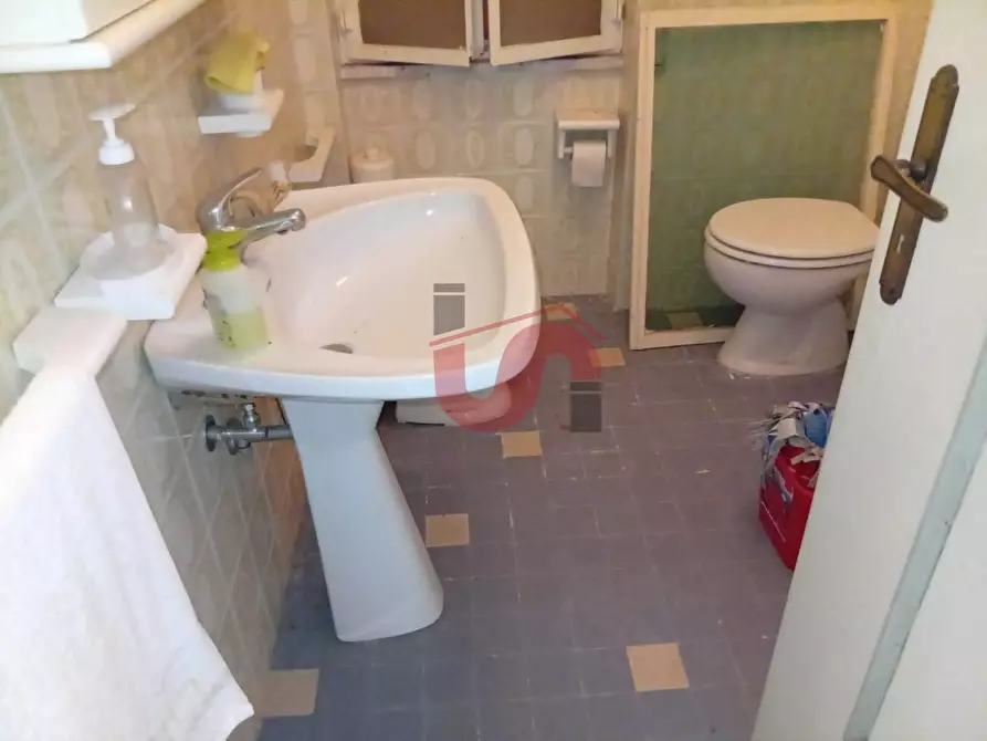 Immagine 19 di Villa in vendita  in Contrada guardie a Capriglia Irpina