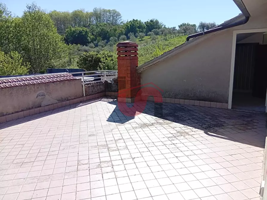 Immagine 24 di Villa in vendita  in Contrada guardie a Capriglia Irpina