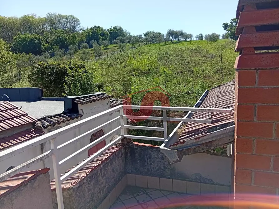 Immagine 26 di Villa in vendita  in Contrada guardie a Capriglia Irpina