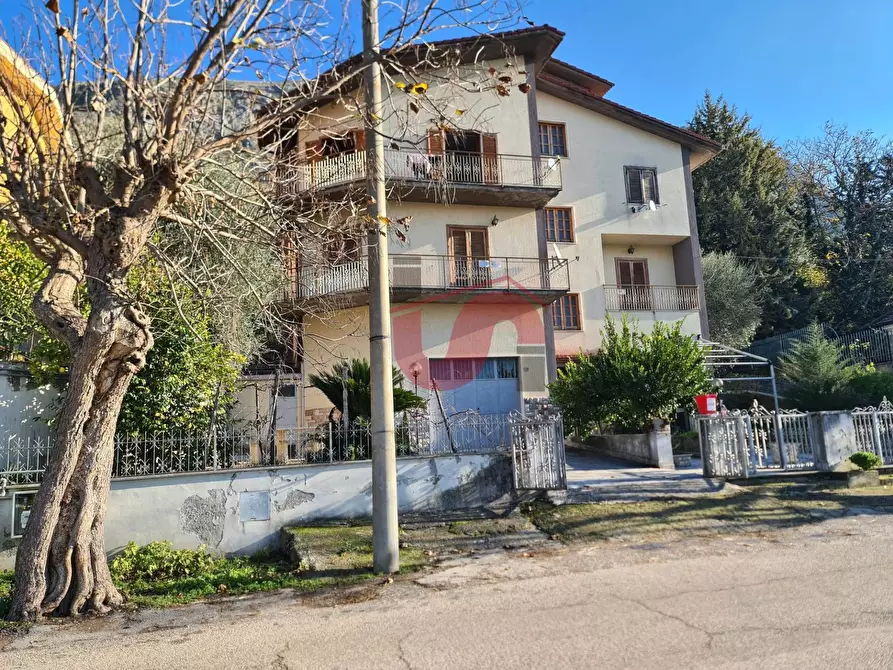 Immagine 2 di Palazzo in vendita  in Via san rocco a Apollosa