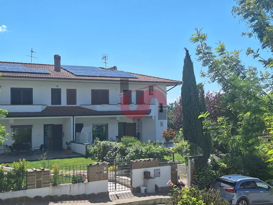Immagine 4 di Villa in vendita  in Via Antonio di Stasi a Apollosa