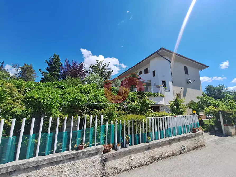 Immagine 62 di Villa in vendita  in Via Antonio di Stasi a Apollosa