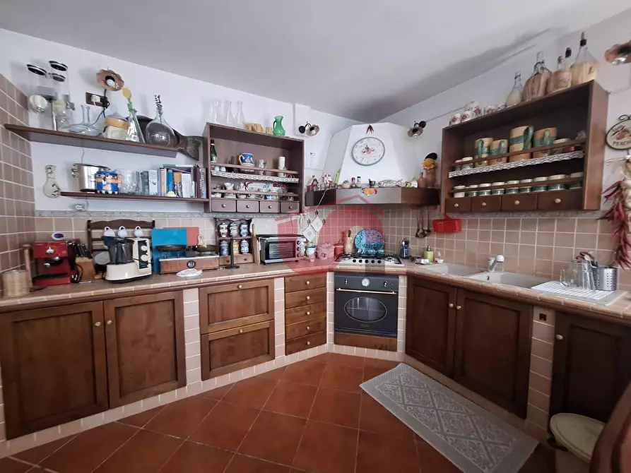 Immagine 37 di Villa in vendita  in Via Antonio di Stasi a Apollosa